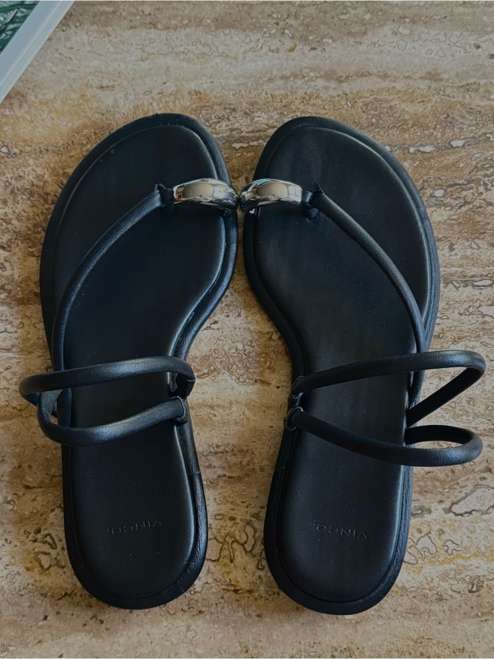 Vince Lucila Sandal
